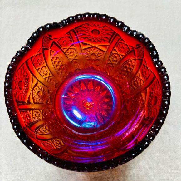 Vintage Indiana carnival glass Amberina bowl with intricate Sunset pattern. Mint - Picture 2 of 5